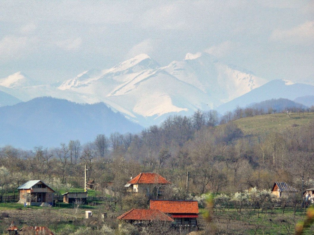 Fagaras Moutains, view from a village near Curtea de Arges